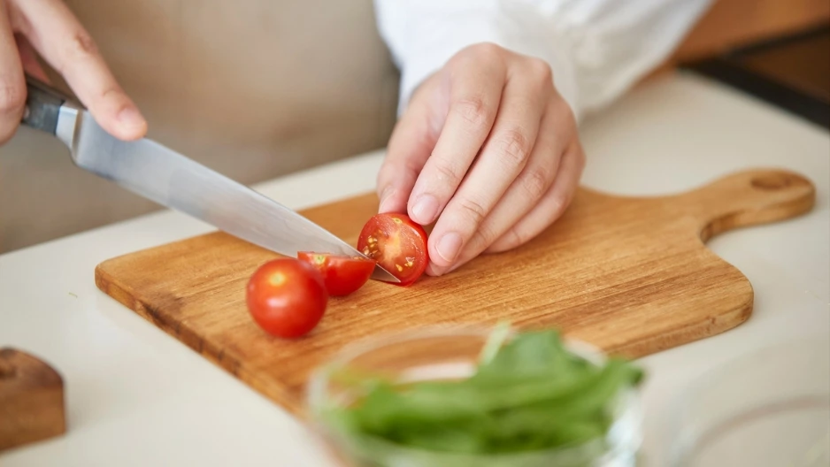 Medium Cutting Board