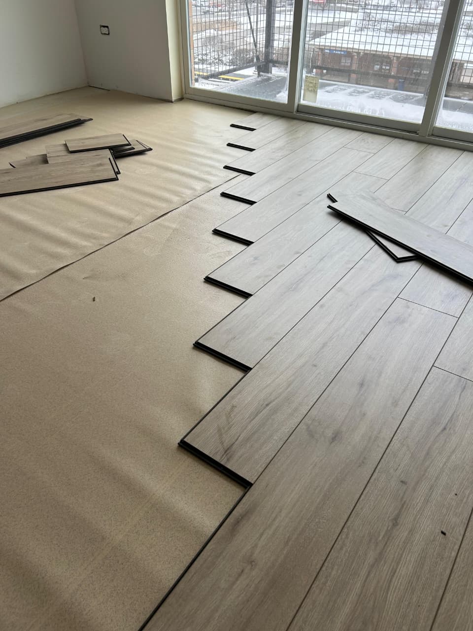 Modern laminate flooring installation in Rockford, IL